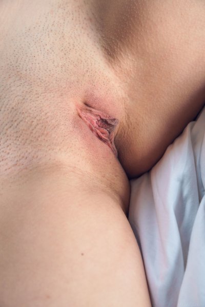 Met Art performed by Mary Lin Naked Pictures Gallery Cover Image
